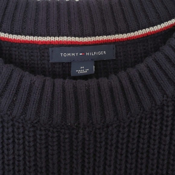 Tommy Hilfiger classic flag knit sweater medium - Picture 3 of 6